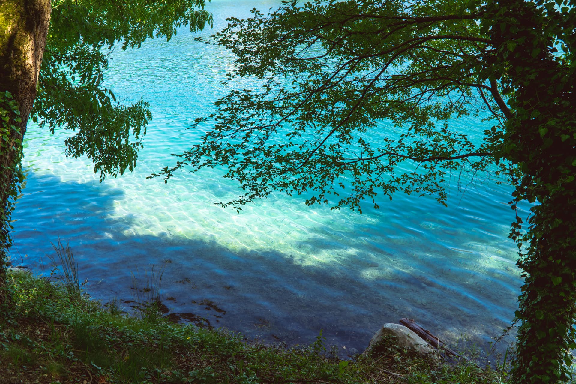 Kolor wody w Jeziorze Ledro | Jezioro Garda informacje praktyczne