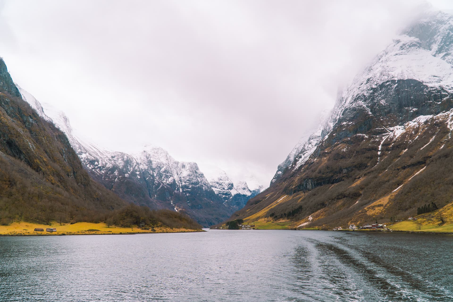 Fiordy zimą, czy to ma sens? | Rejs po fiordach w Norwegii