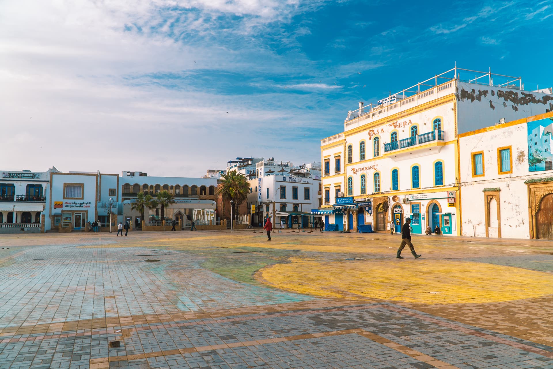 KOlorowe budynki w Essaouirze | Plan wyjazdu do Maroko