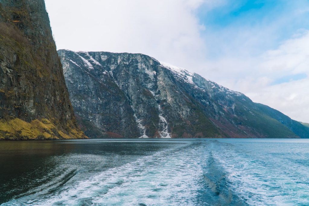 Początek fiordu Aurlandsfjorden | Rejs po fiordach w Norwegii