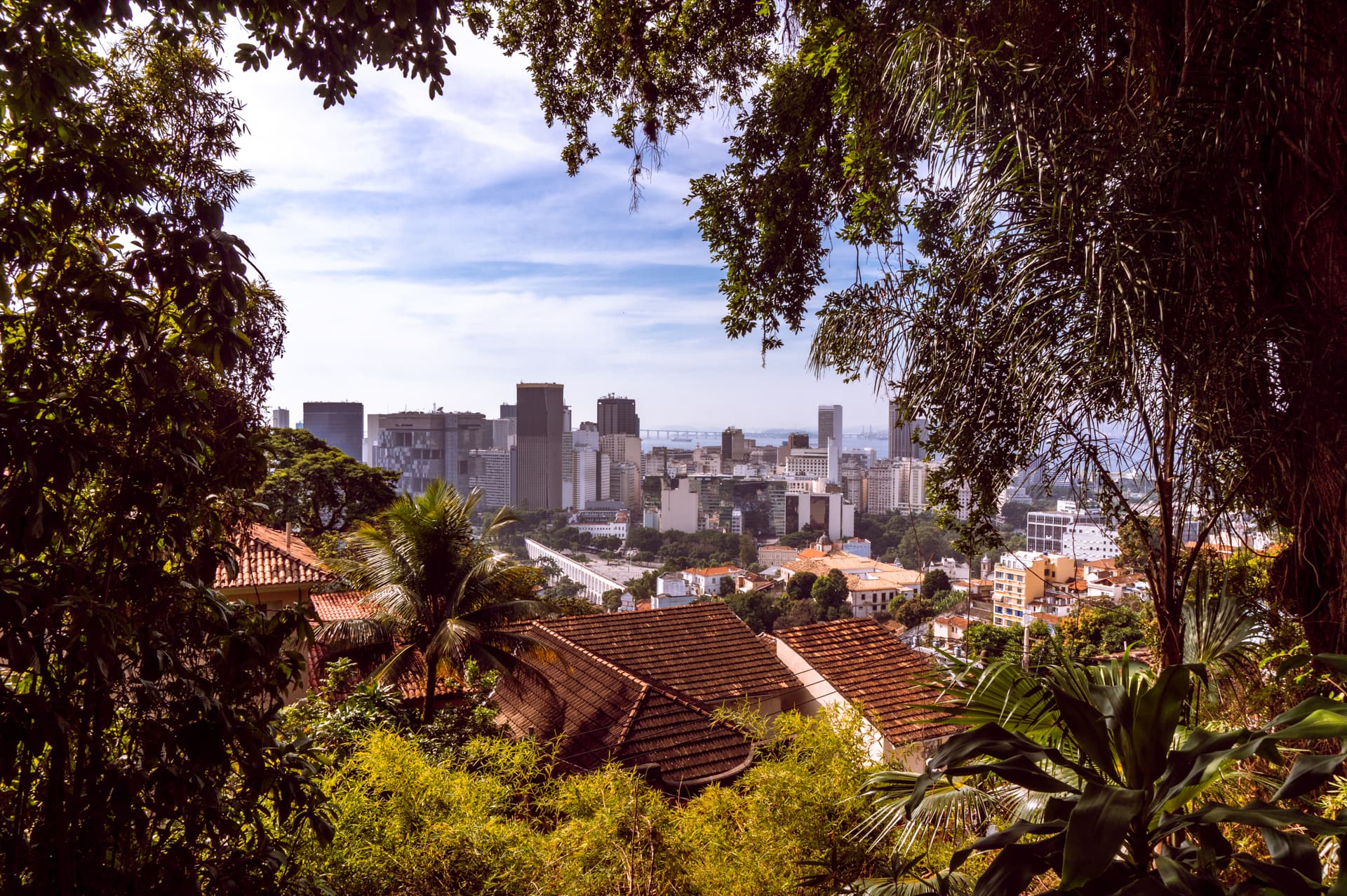 Widok na dzielnicę Centro | Czy warto jechać do Rio de Janeiro?