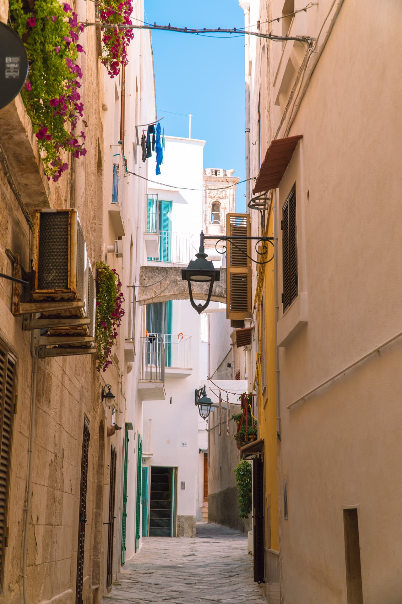 Wyjątkowe uliczki w Monopoli | Najładniejsze miasteczka w Apulii