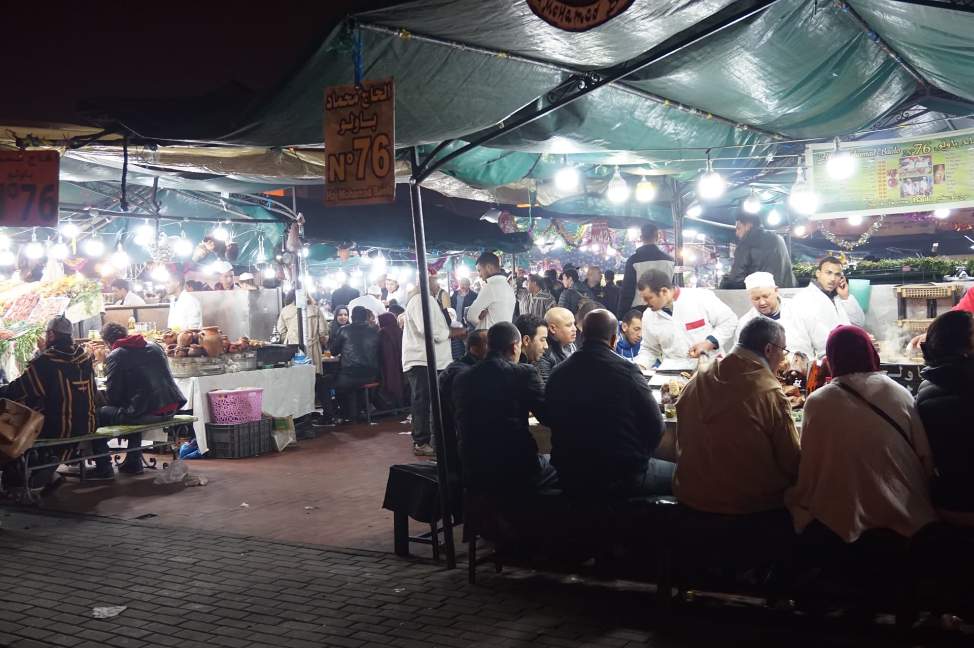 Nocny targ w Marrakeszu | Plan wyjazdu do Maroko
