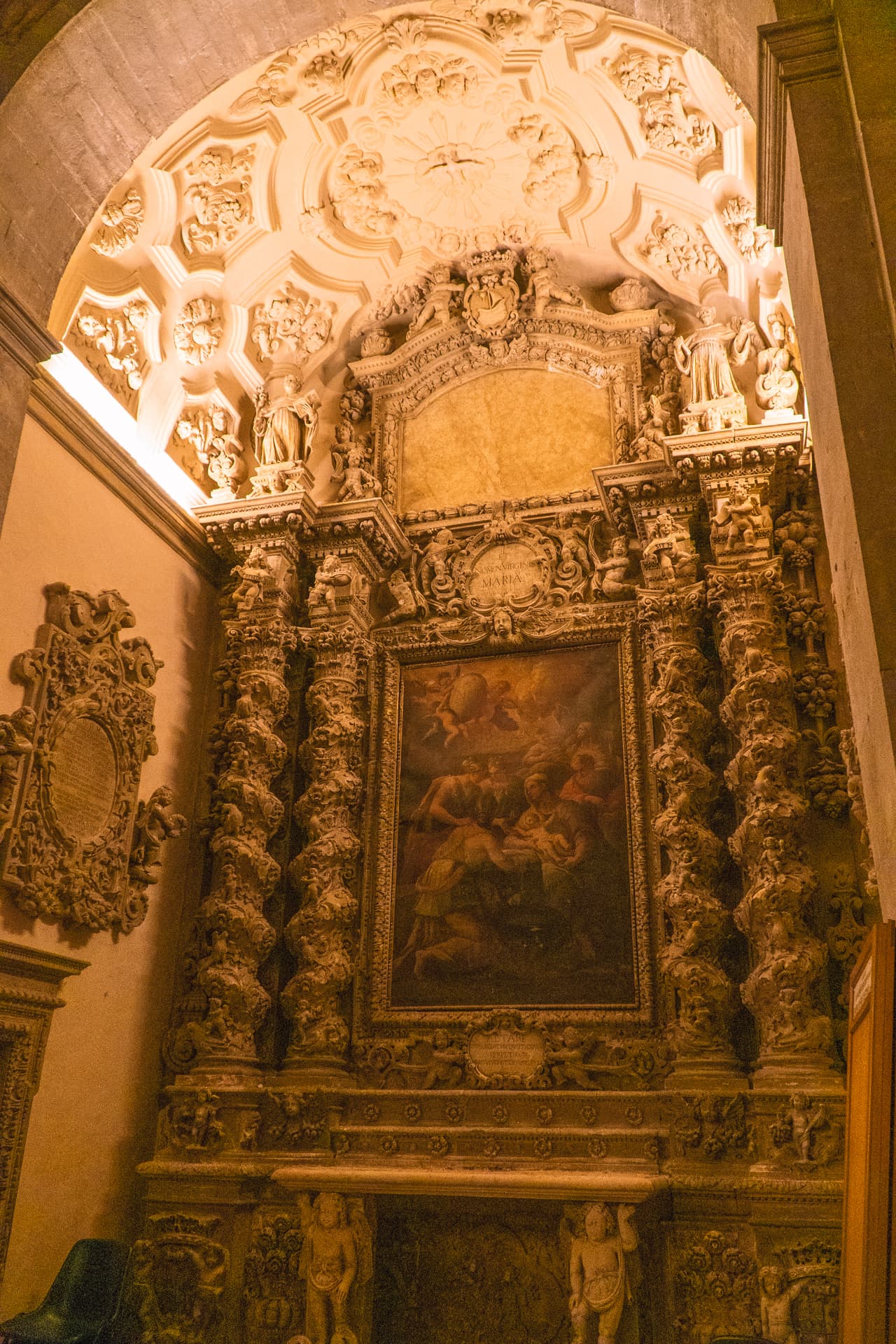 Wnętrze bazyliki w Bitonto | Najładniejsze miasteczka w Apulii