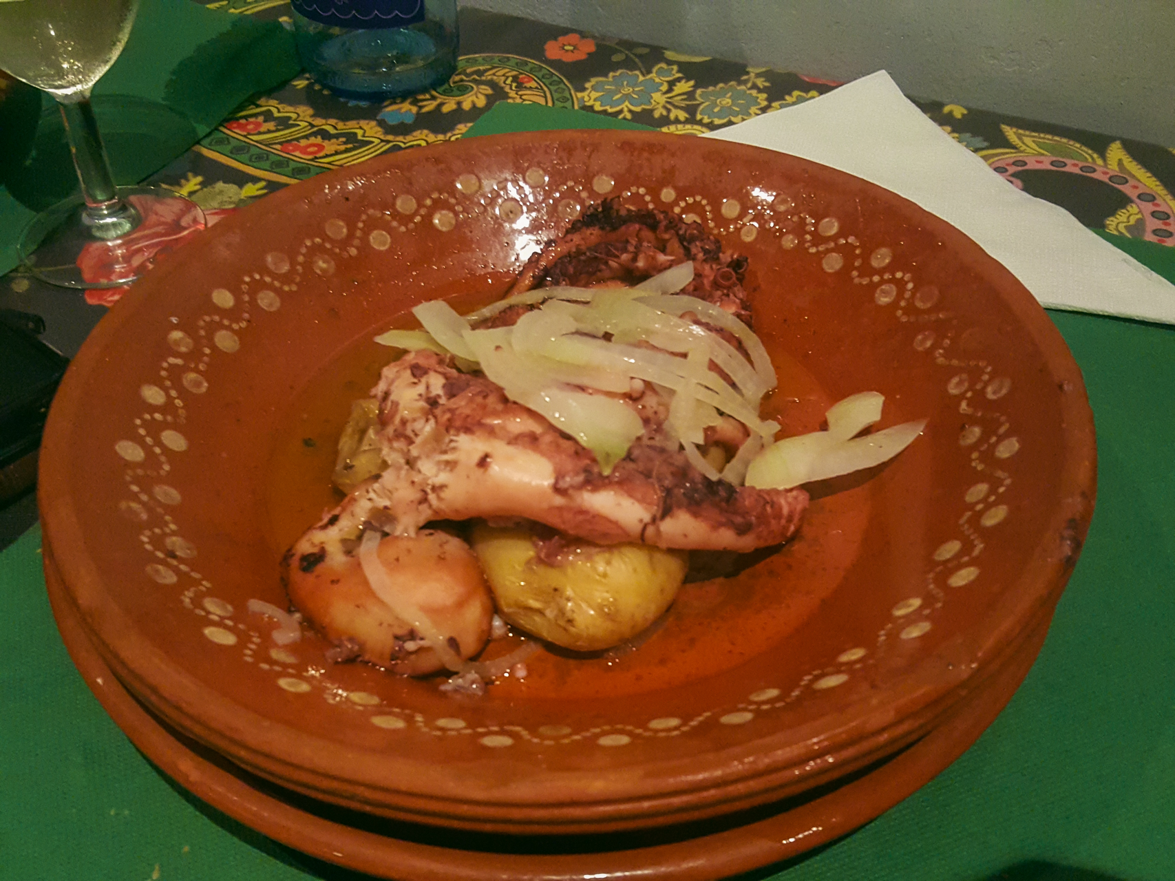 ośmiornica zapiekana z ziemniakami | Gdzie zjeść w Lizbonie?