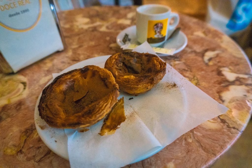 Ciastka pasteis de nata | Gdzie zjeść w Lizbonie?