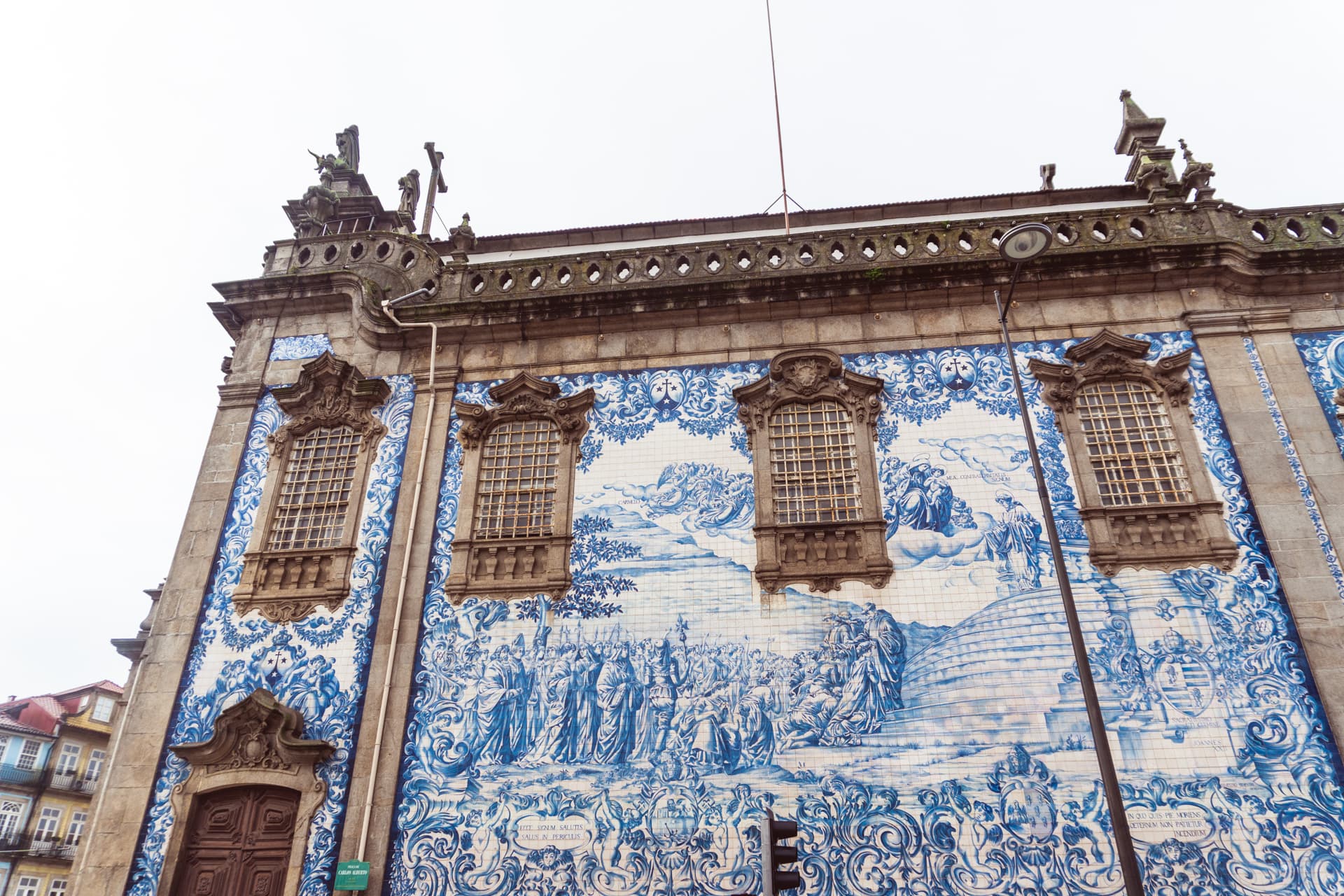 Azulejos w kościele karmelitów w Porto