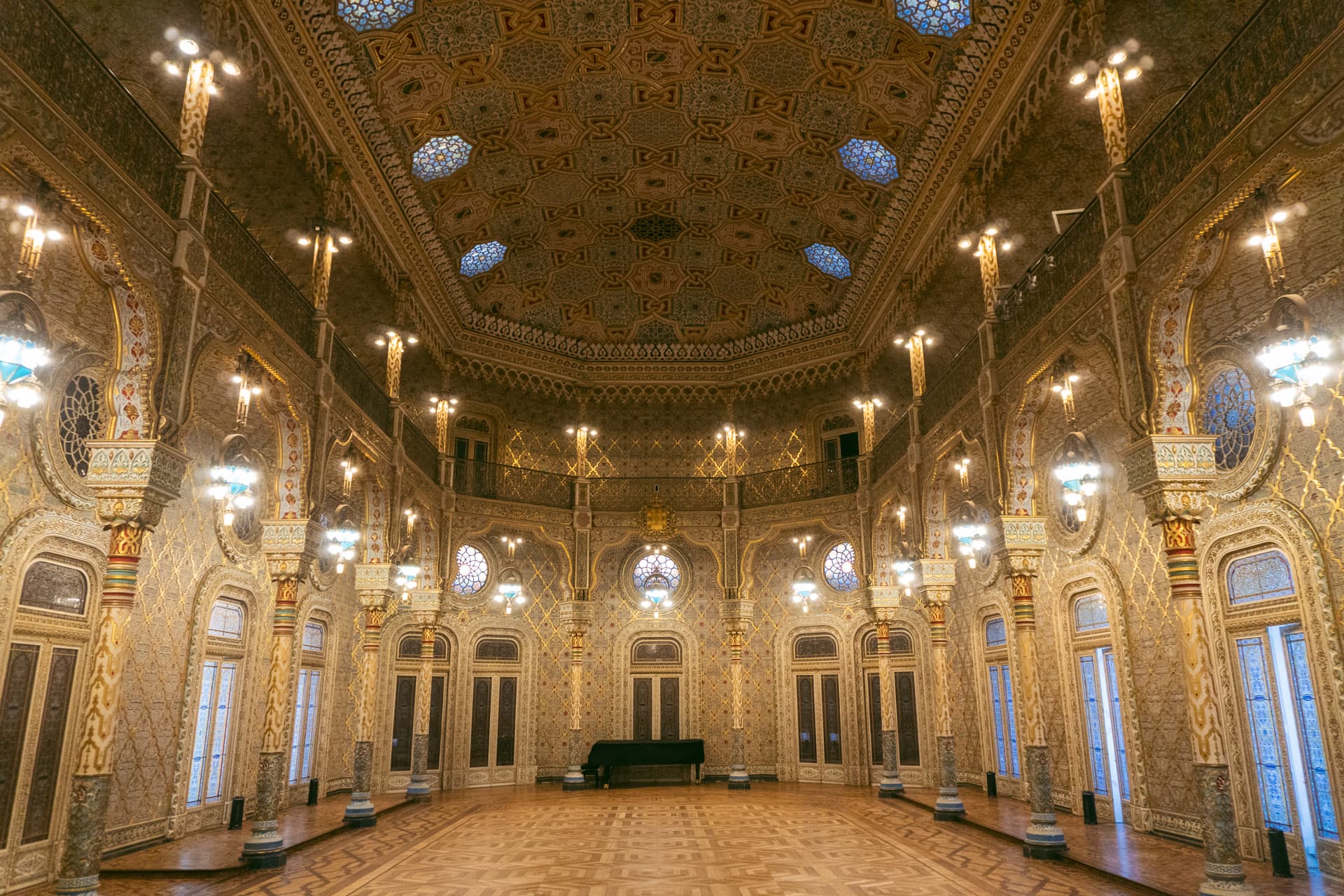 Najpiękniejsza Sala Arabska w Pałacu Giełdy w Porto