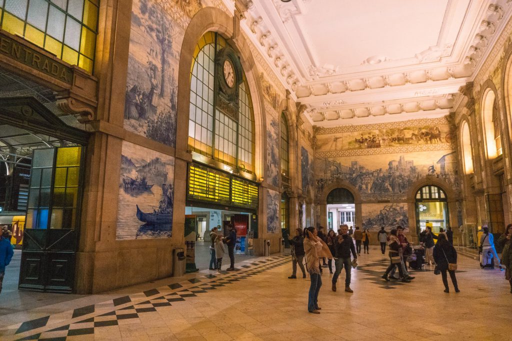 Sao Bento to zarazem dworzec i atrakcja w Porto
