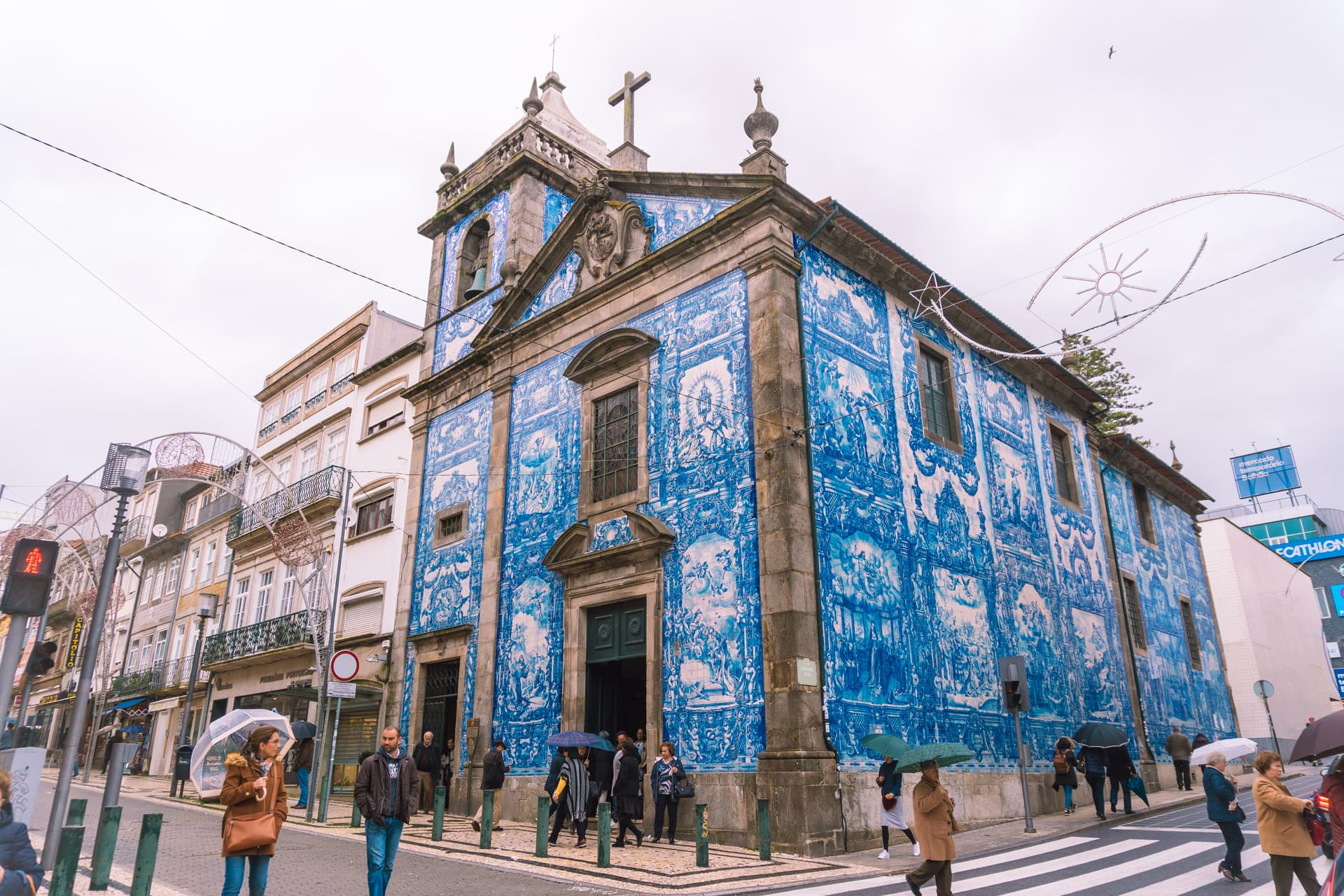Azulejos na Capela das Almas w Porto