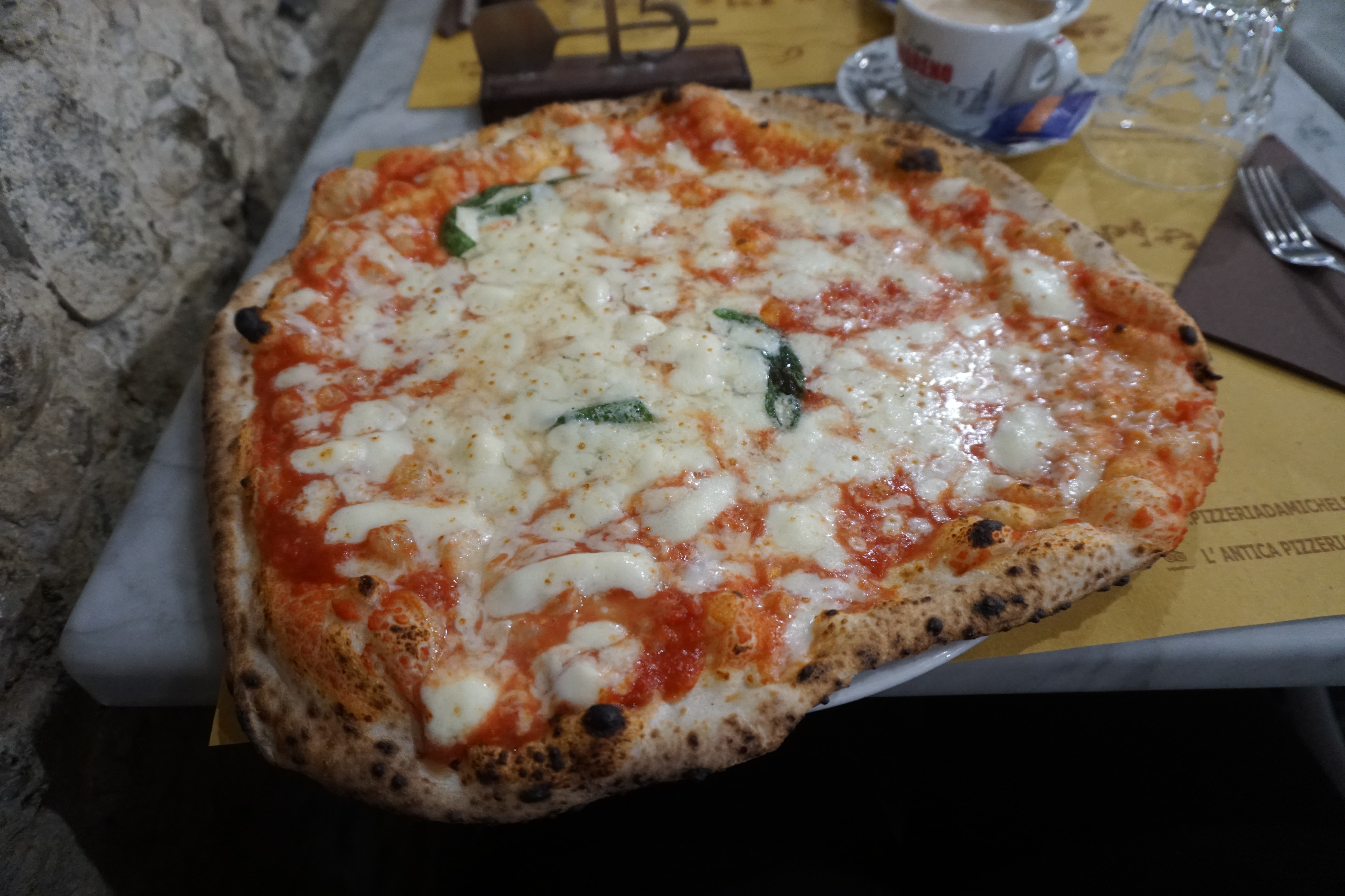 Pizza neapolitańska we Florencji 