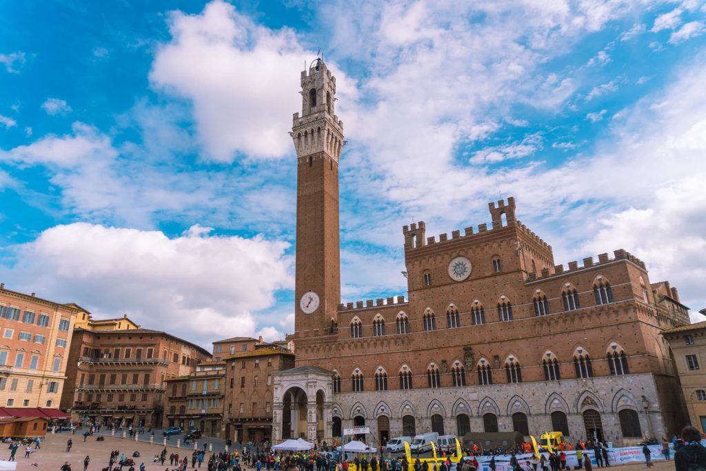 Piazza dell Campo w Sienie | Plan wyjazdu do Włoch