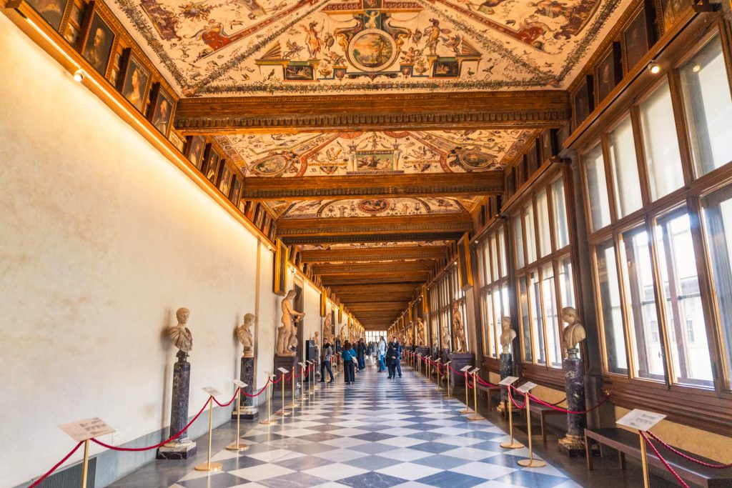 Wnętrze Galerii Uffizi | Zwiedzanie Florencji. Informacje praktyczne