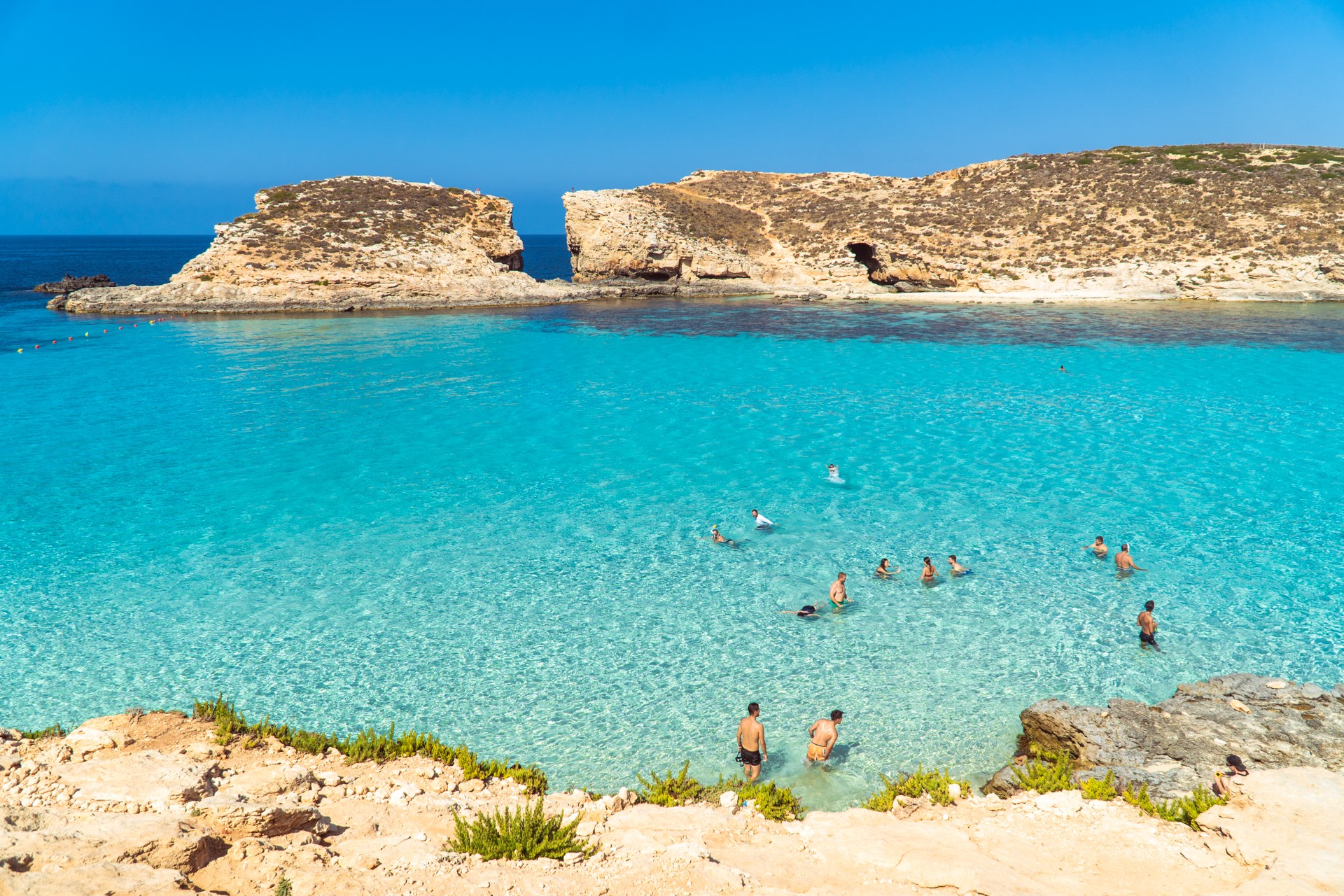 Lazurowa woda w Blue Lagoon | Zwiedzanie Malty