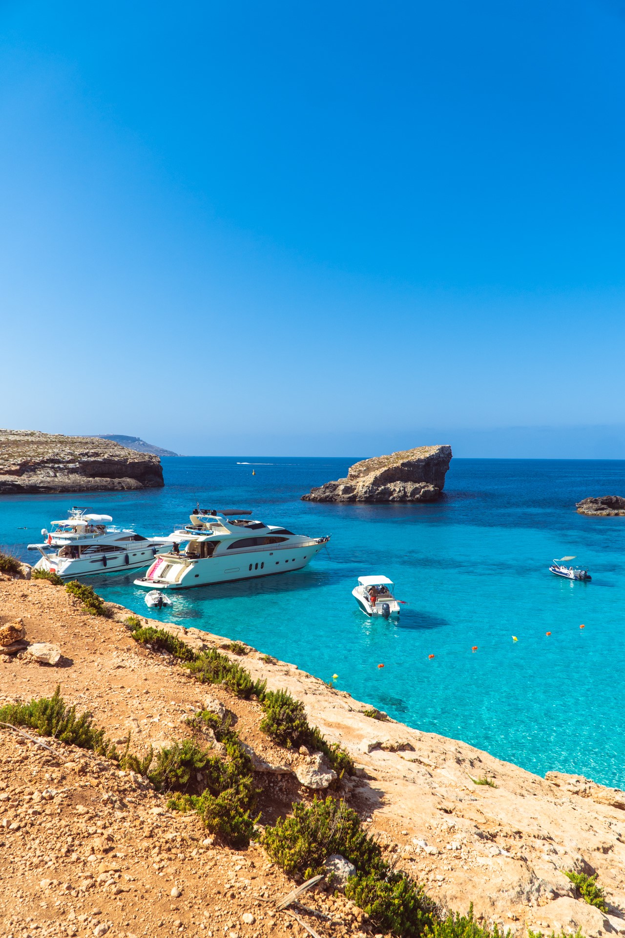 Widok na morze z wyspy Comino | Zwiedzanie Malty