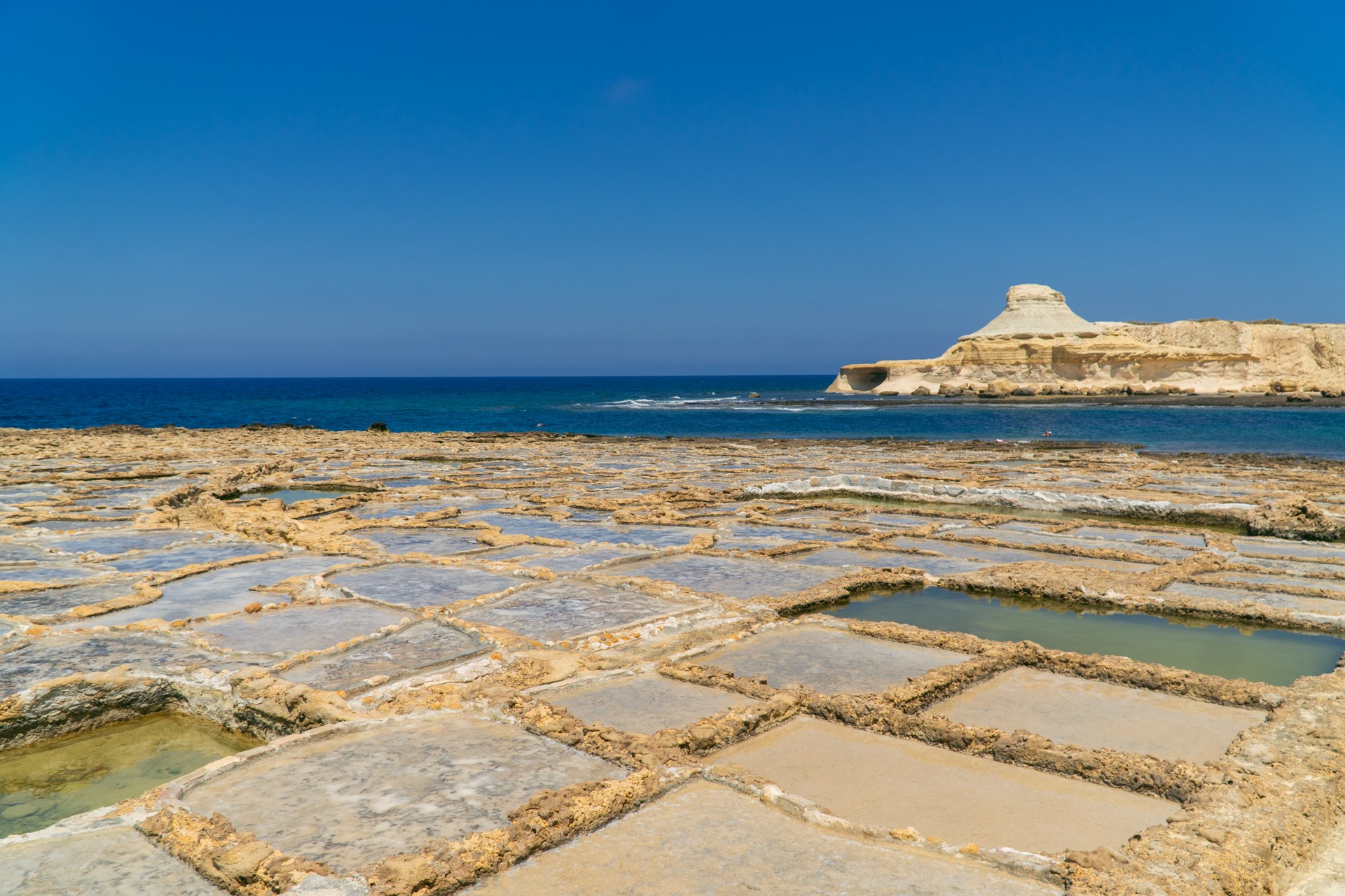 Oryginalne panwie solne na Gozo | Atrakcje Gozo