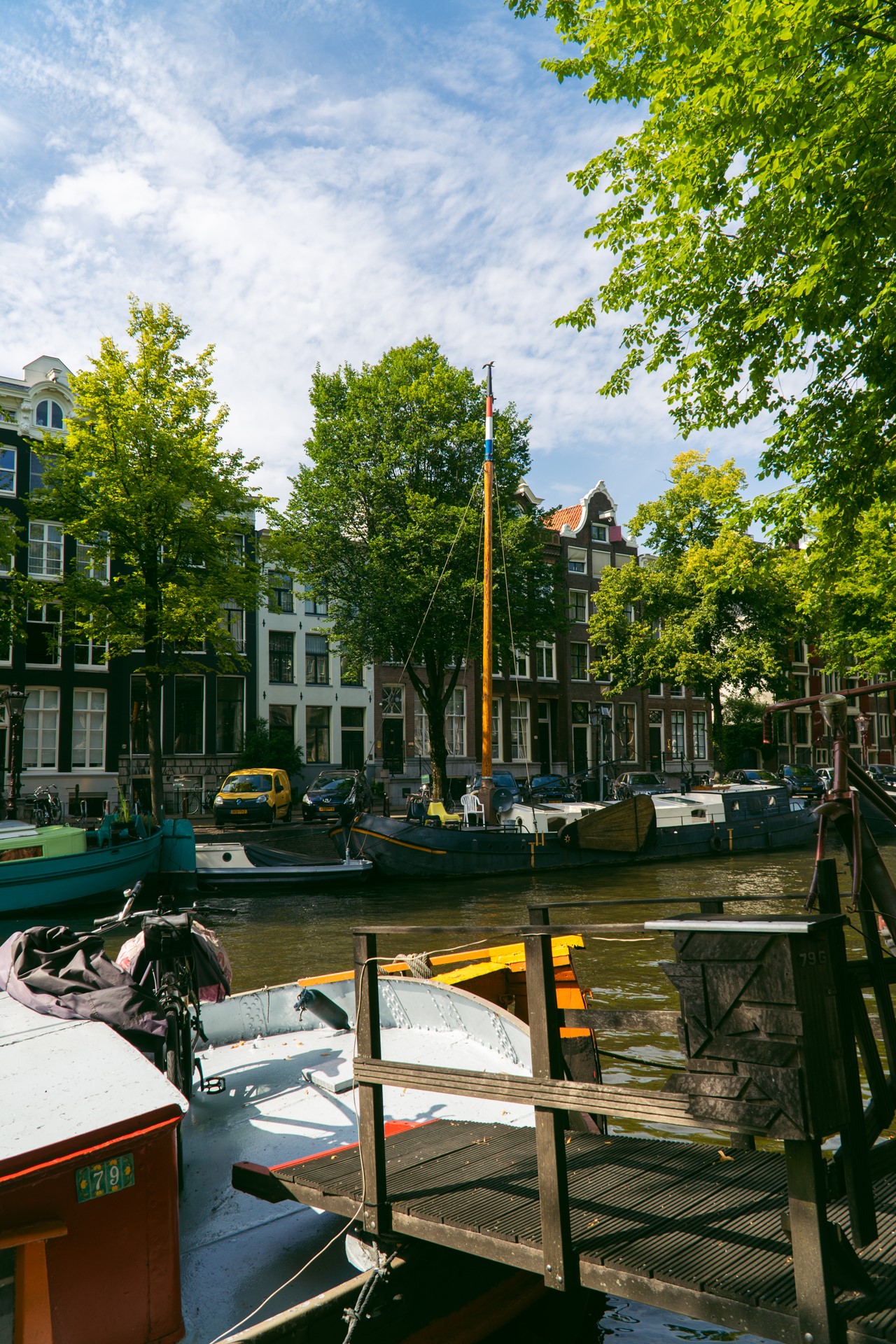Kanały w dzielnicy Jordaan w Amsterdamie | Co zobaczyć w Amsterdamie?
