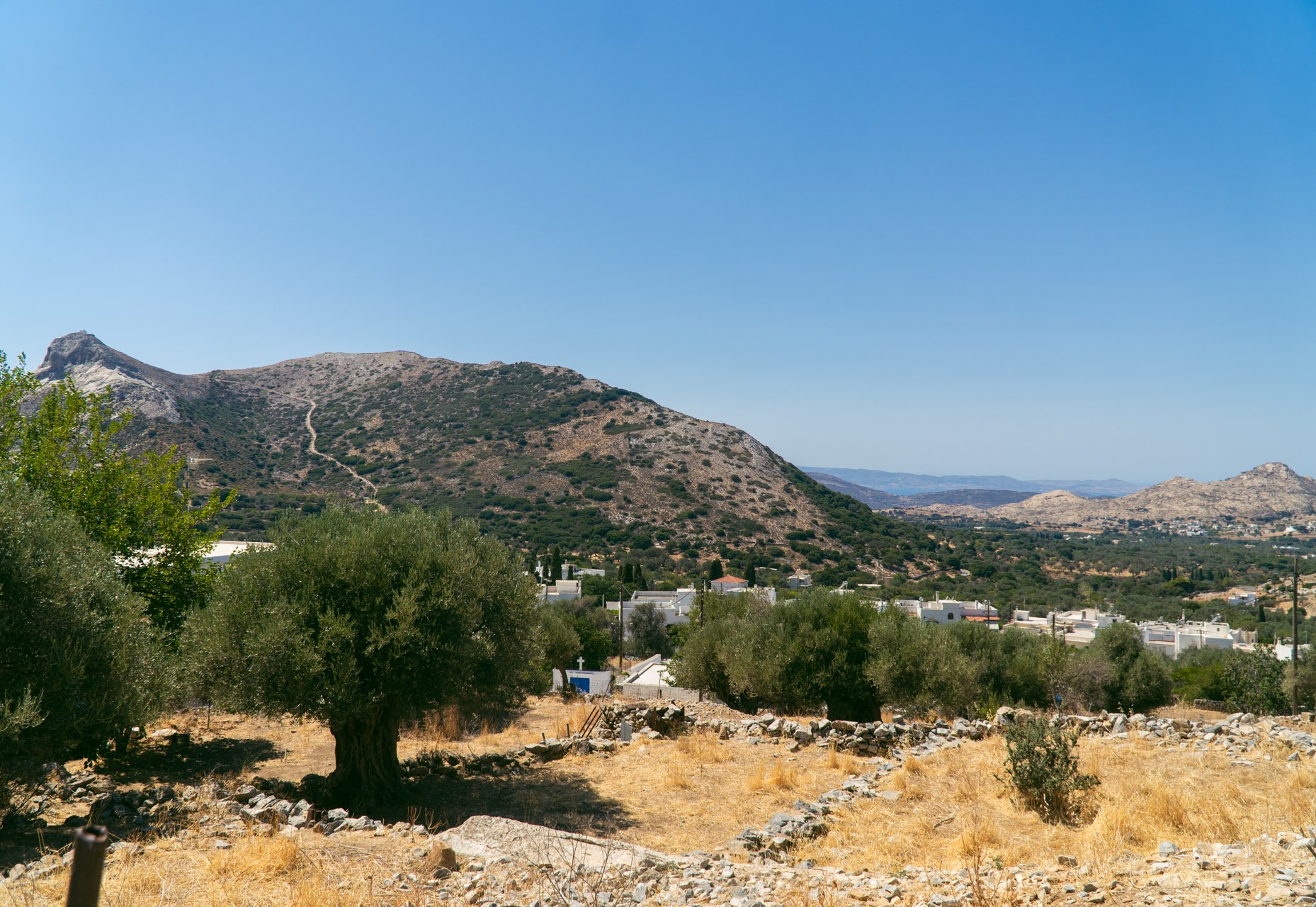 Górski krajobraz greckiej wyspy Naksos