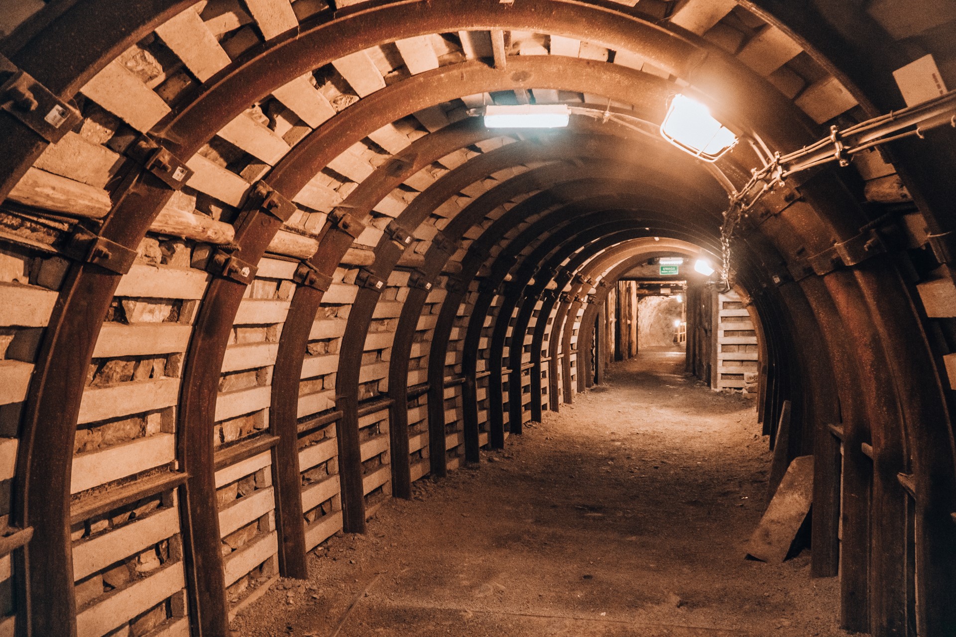 Podziemny tunel | Kopalnia Złota
