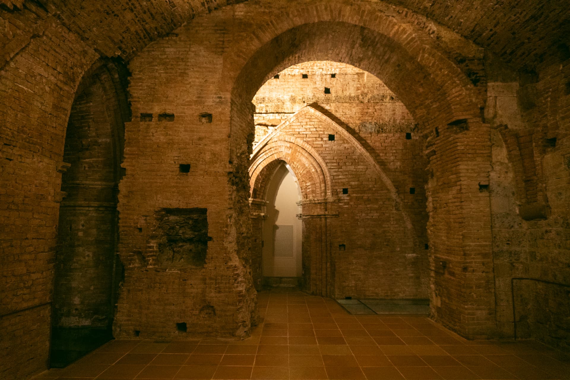 Krypta pod Duomo w Sienie | Zwiedzanie Sieny