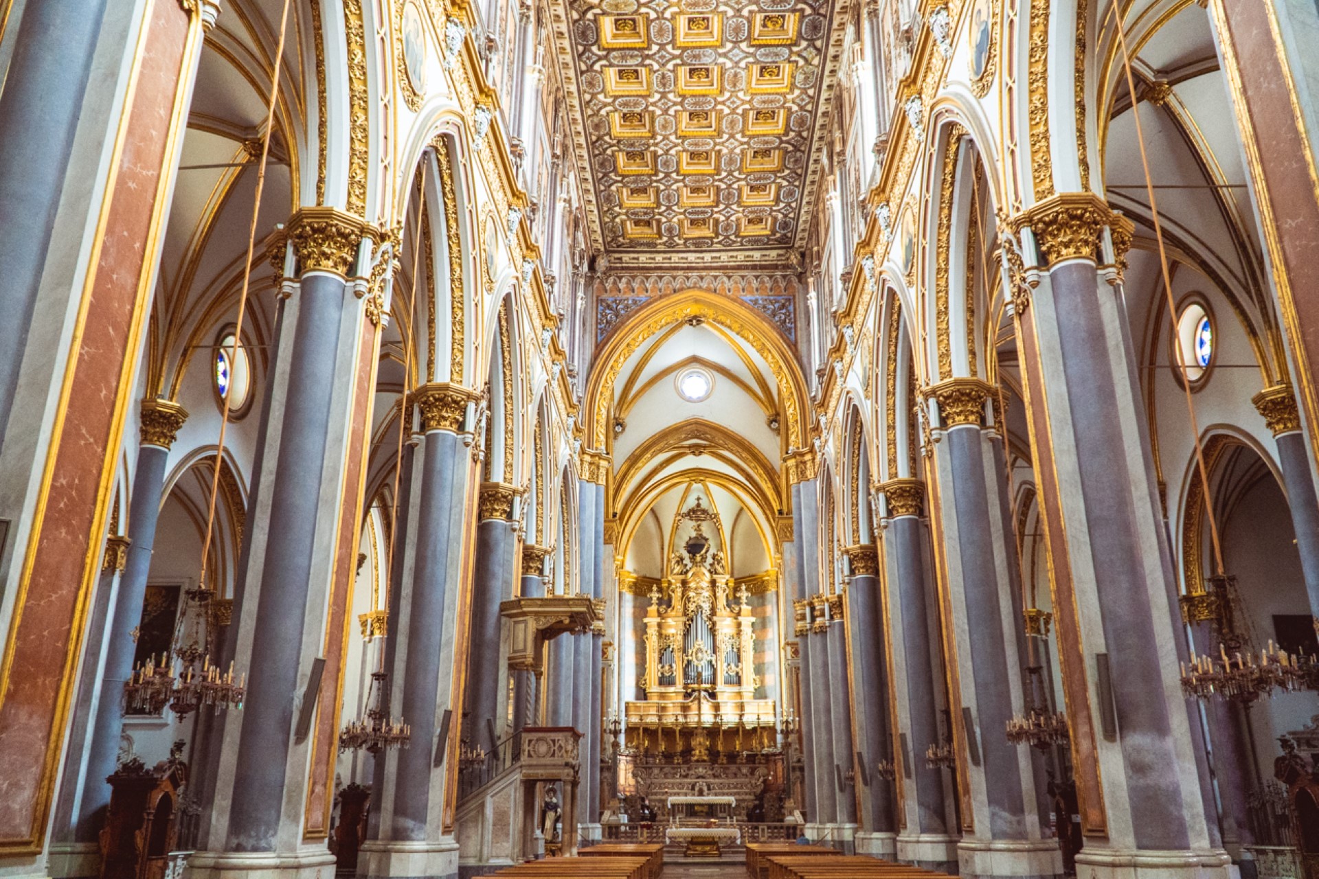 San Domenico Maggiore | Atrakcje w Neapolu