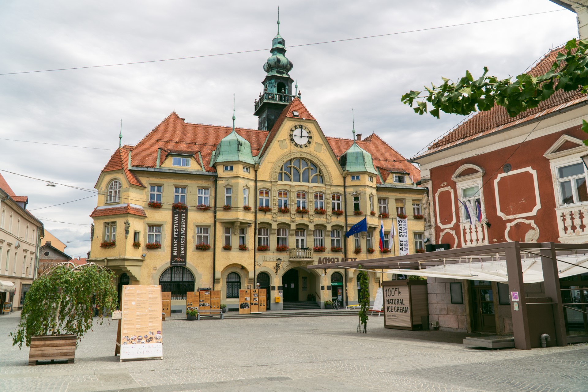 Ratusz w Ptuj | Najładniejsze miasteczka w Słowenii