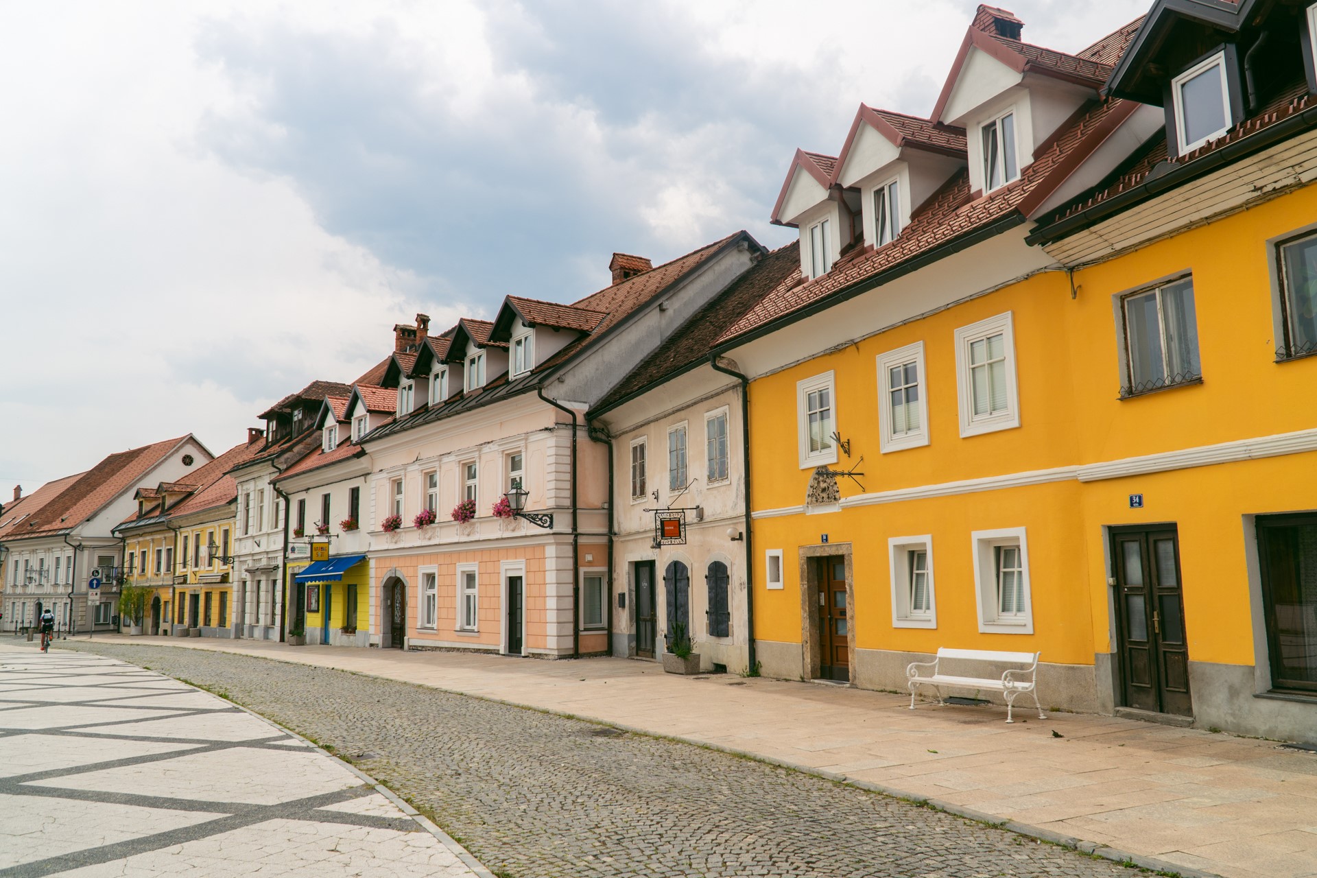 Kolorowe kamienica w miejscowości Kamnik | Najładniejsze miasteczka w Słowenii