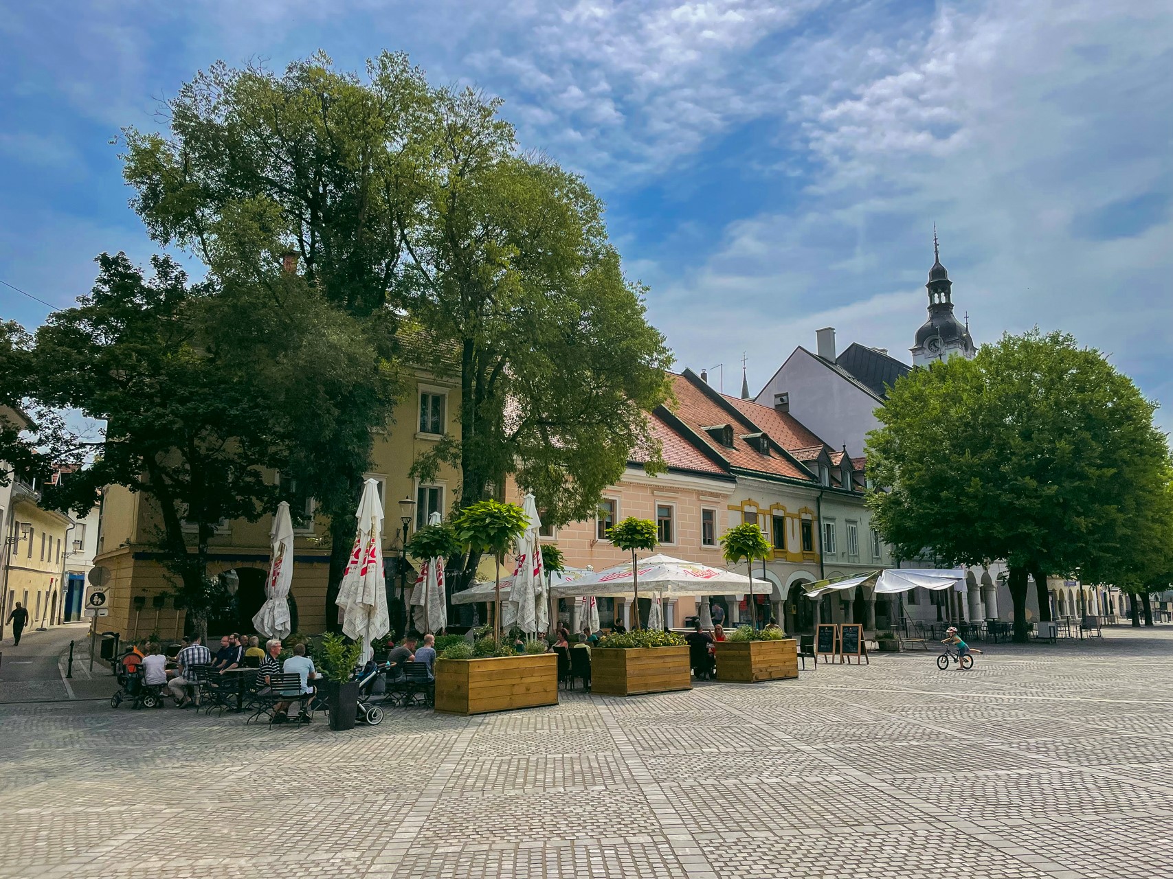 Ryneczek w Novo Mesto | Najładniejsze miasteczka w Słowenii