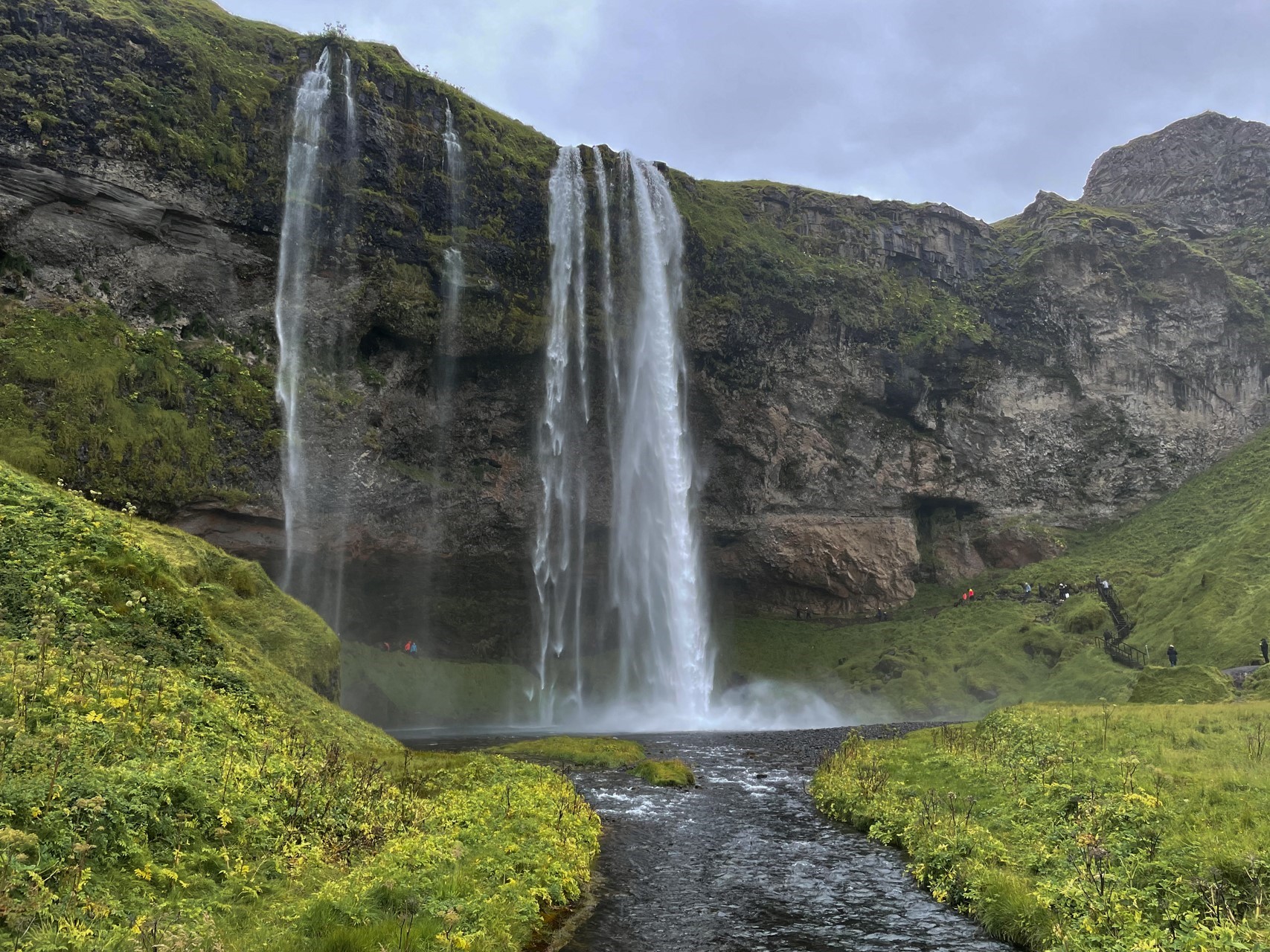 Wodospad Seljalandsfoss | Islandzkie wodospady