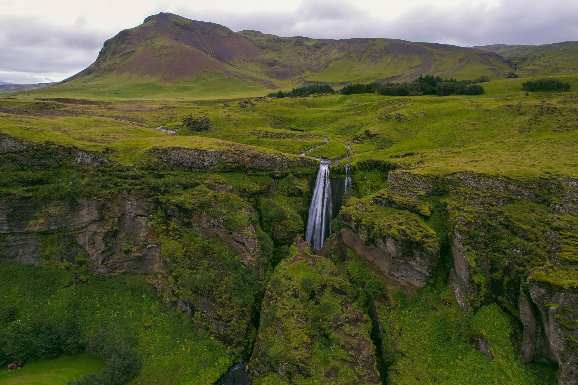 Wodospad Gljufrabui | Atrakcje na Islandii