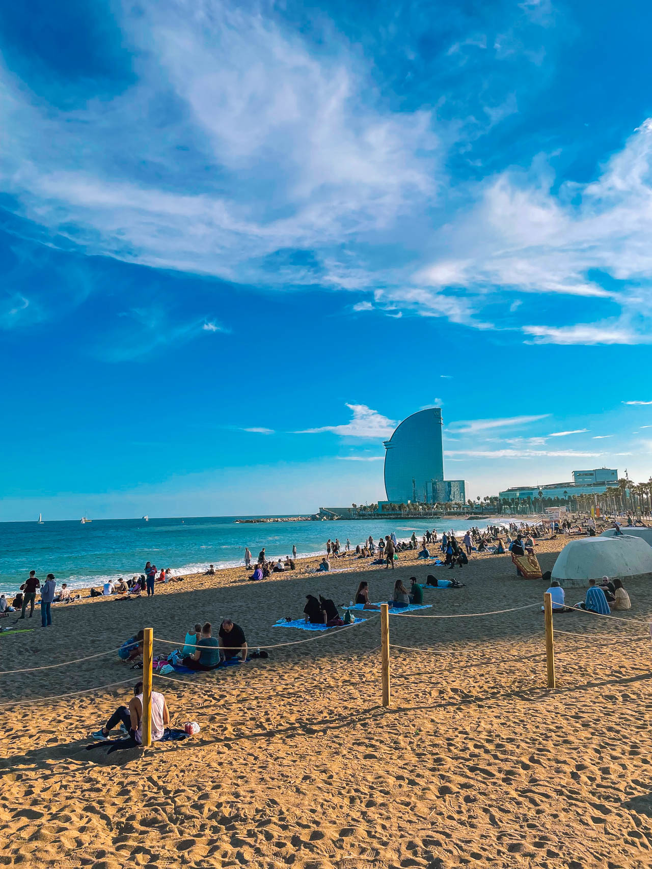 plaża w Barcelonie
