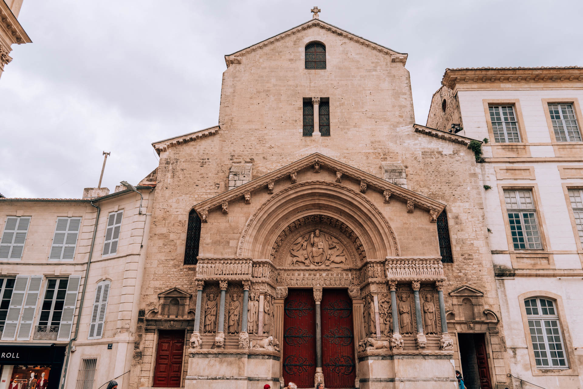 Katedra w Arles