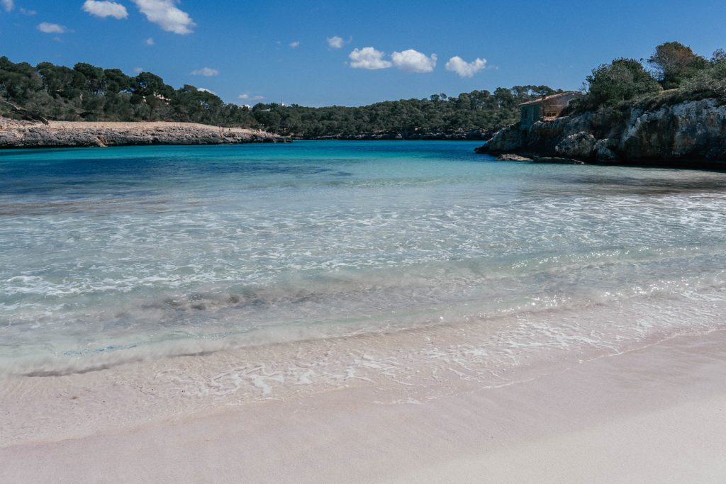 Plaża S'Alamador | Atrakcje na Majorce