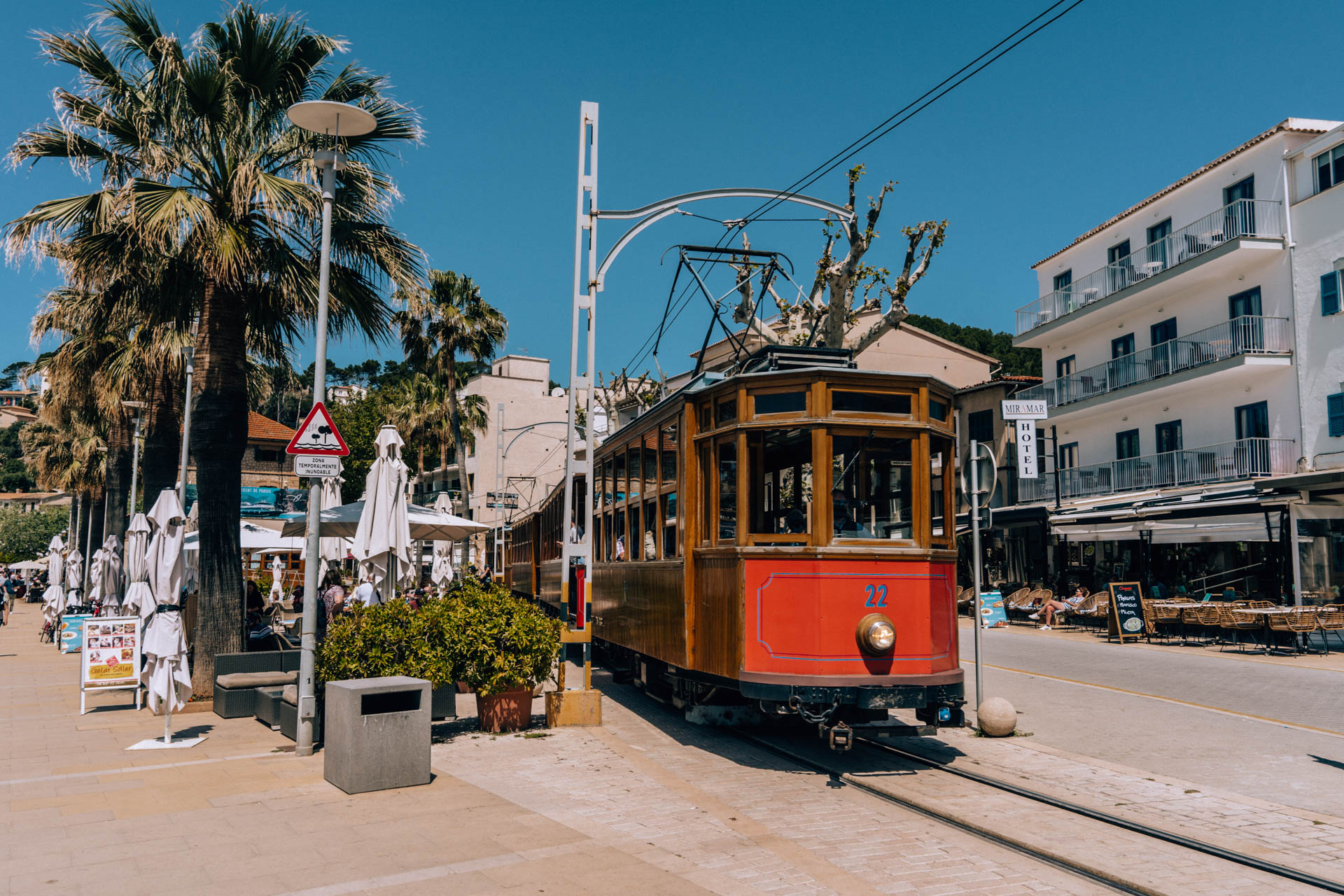 Zabytkowy tramwaj w Port de Soller | Atrakcje na Majorce
