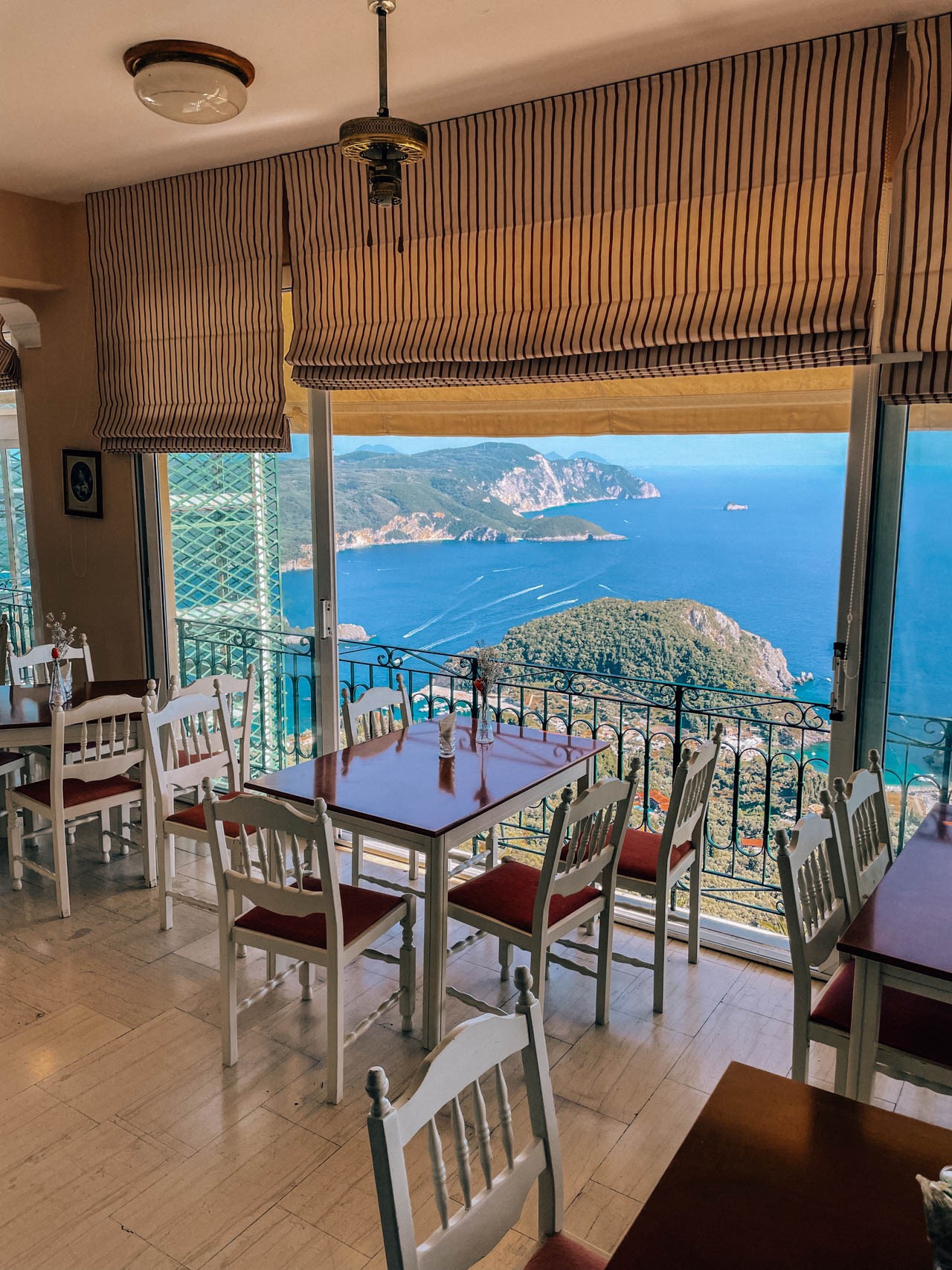 Restauracja z widokiem | Wakacje na Korfu 