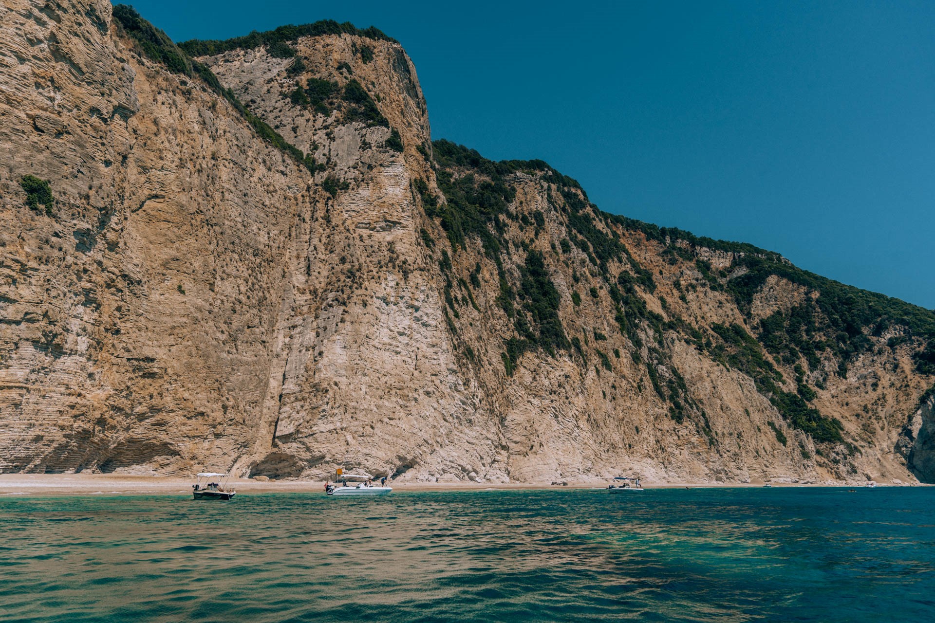 Jedna z rajskich plaż | Wakacje na Korfu