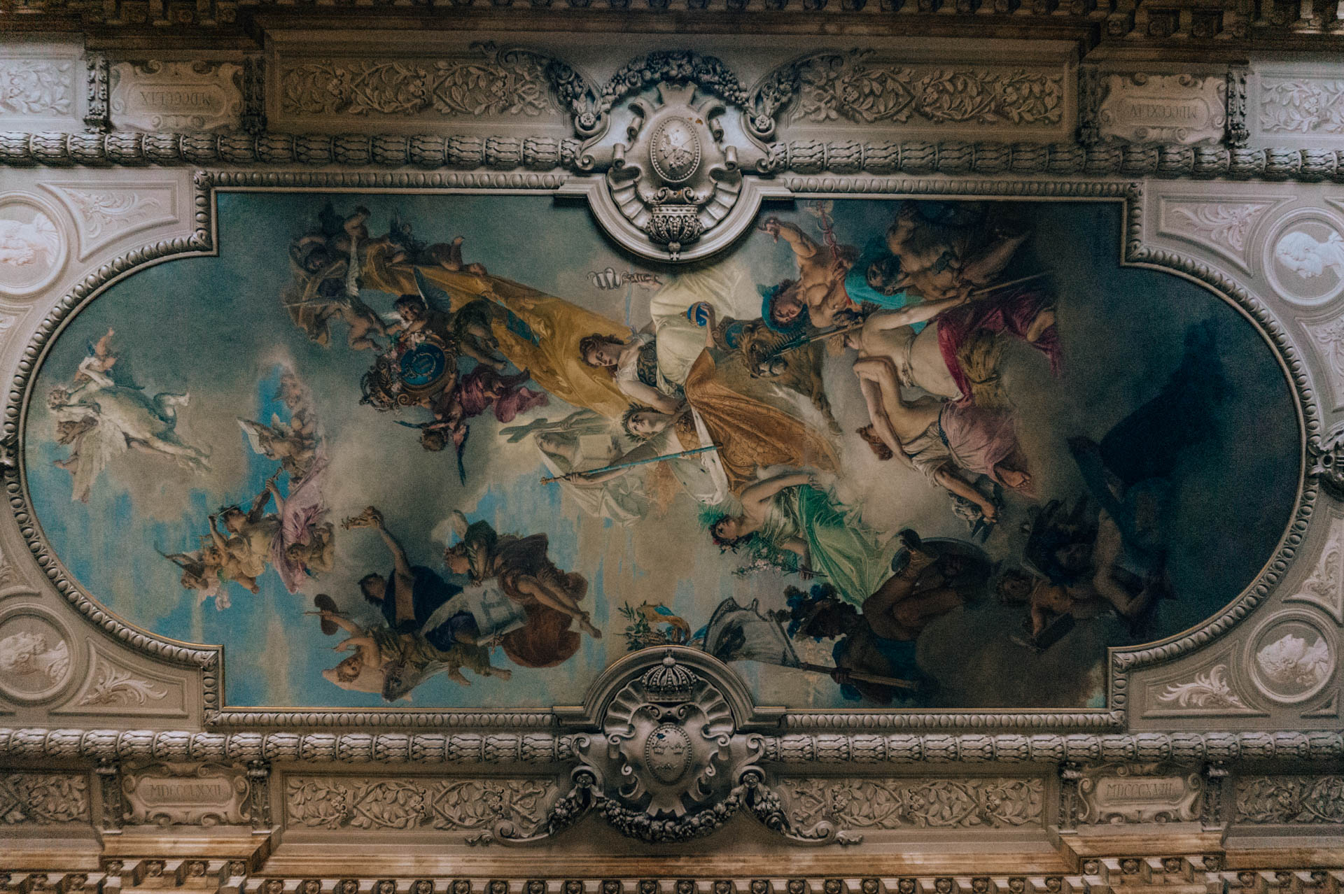 Zdobiony sufit w Pałacu królewskim | Zwiedzanie Sztokholmu