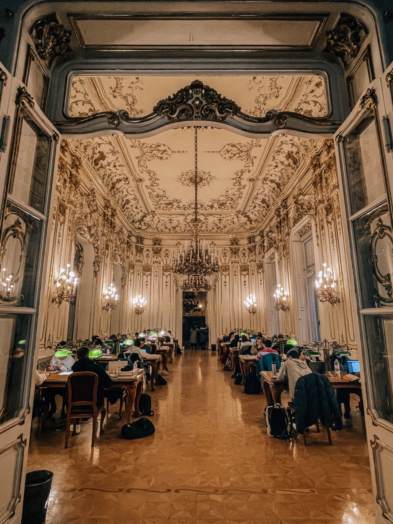 Biblioteka Ervin Szabo | Zwiedzanie Budapesztu