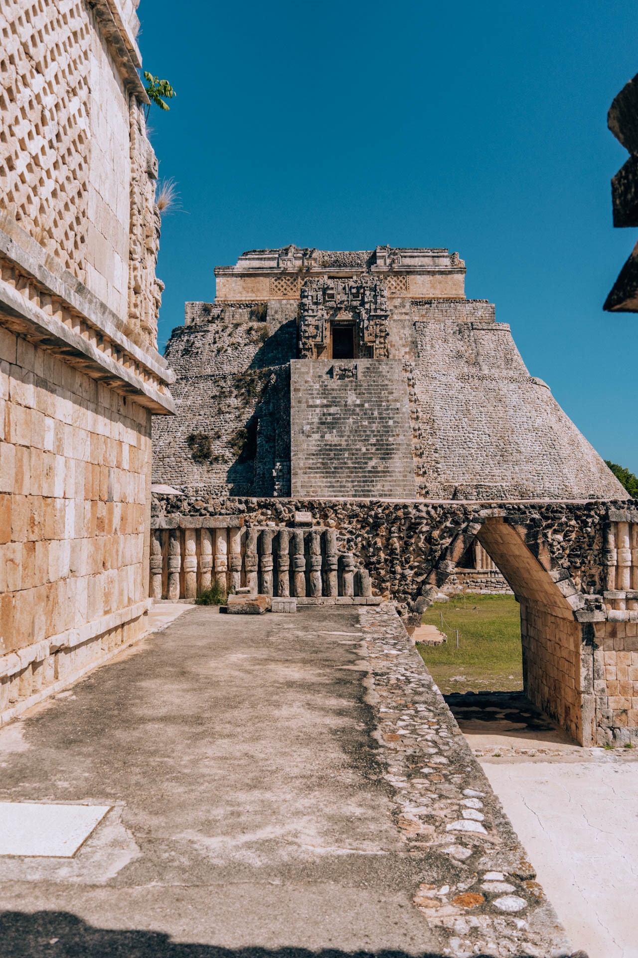 Piramida w Uxmal | Miasta Majów na Jukatanie