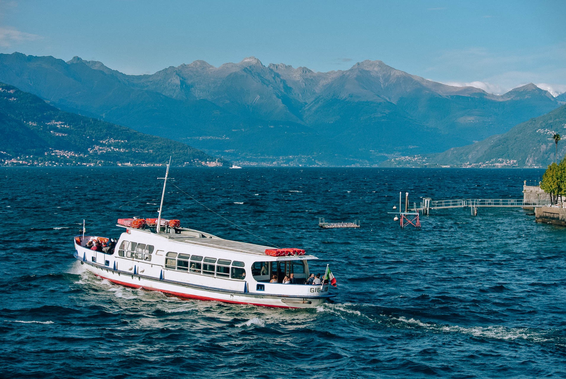 Rejs statkiem po Jeziorze Como
