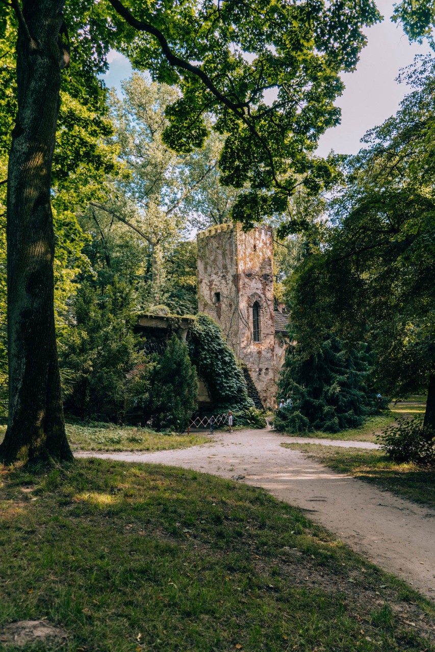 Romantyczny Park w Arkadii koło Łowicza